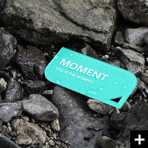 파스텔 색상이 포인트인 예쁜 아크릴현판 틈이에요.